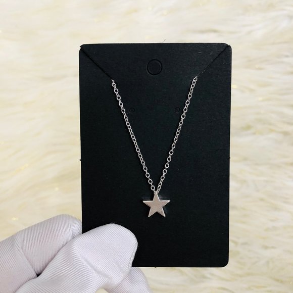 ⚠️PRICE FIRM⚠️ Pretty Star Necklace - Picture 6 of 12